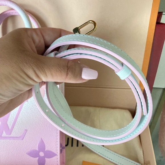Louis Vuitton Petite Sac Sunrise Pastel Bag - Picture 3 of 7